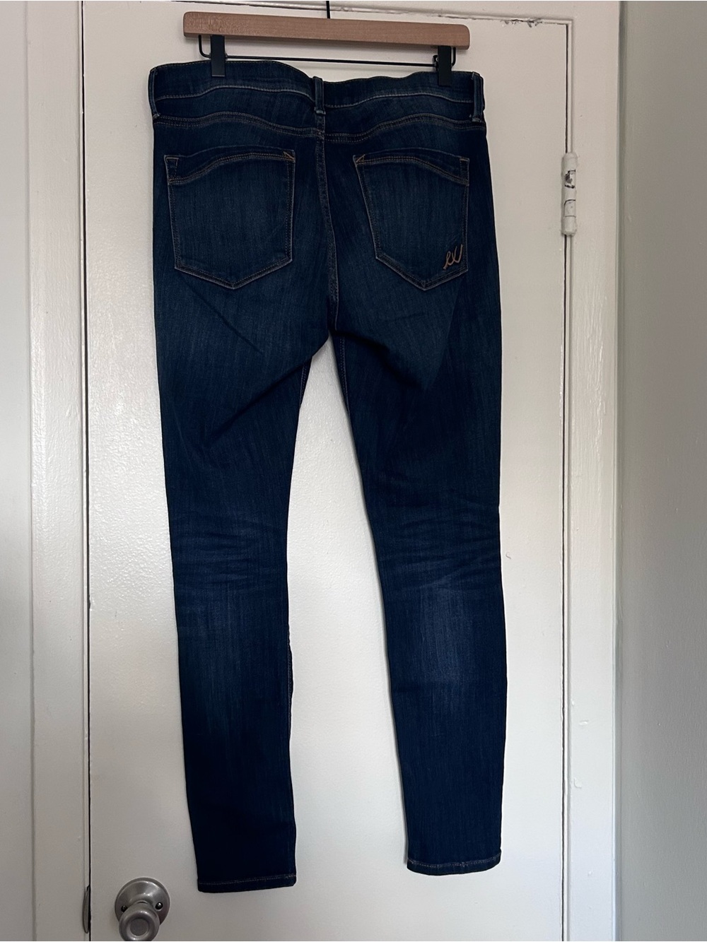 Express Mid Rise Legging Jeans - Picture 3 of 4